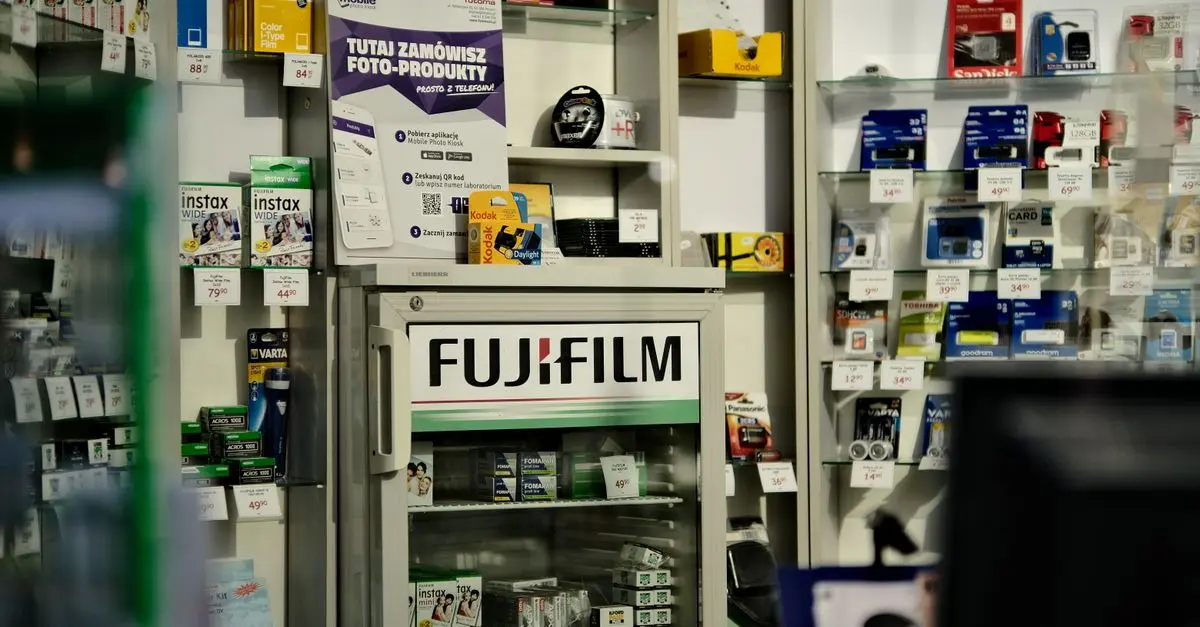 Jak skutecznie porównywać oferty zakupowe online?