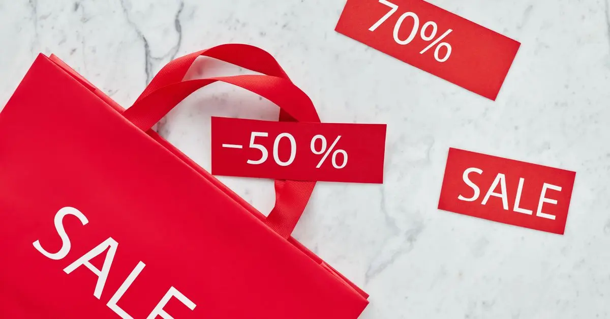 Jak skutecznie porównywać oferty zakupowe online? Praktyczny przewodnik