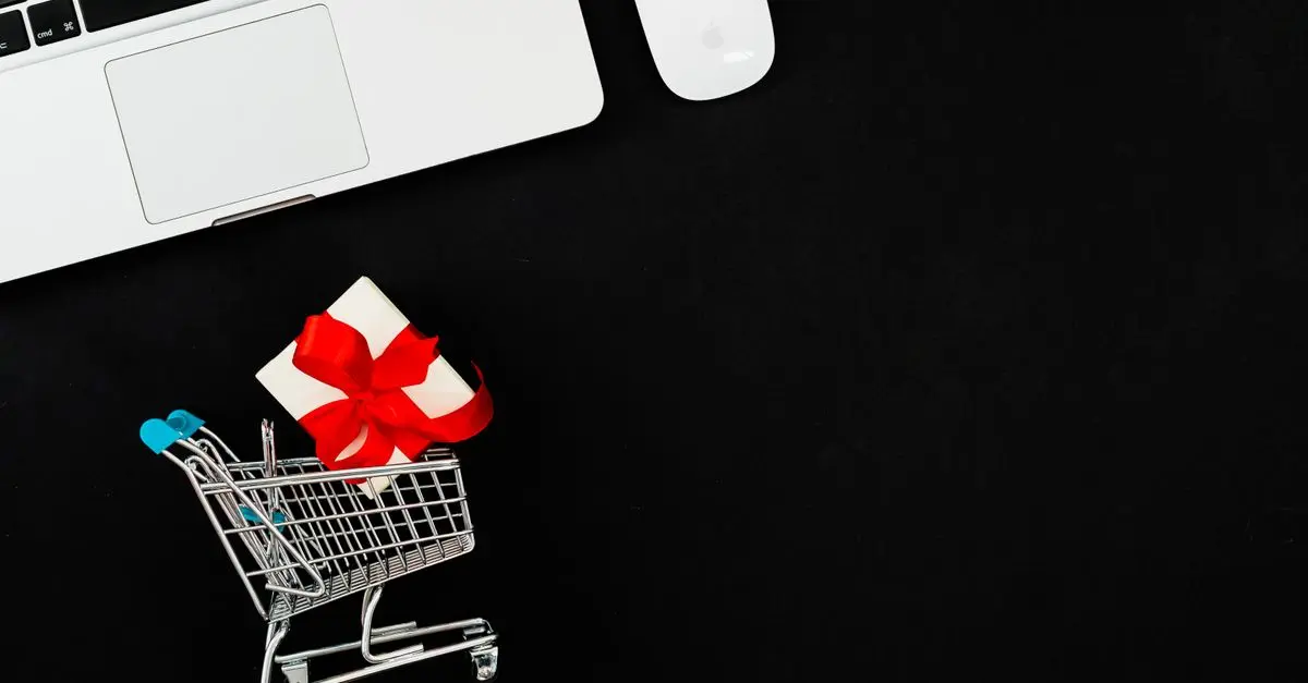 Jak wybrać najlepsze oferty zakupowe online? Praktyczny przewodnik
