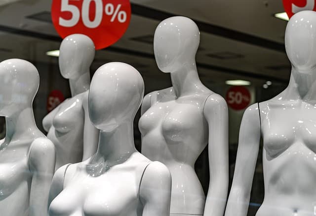 Jak wykorzystać oferty zakupowe podczas sezonowych wyprzedaży?