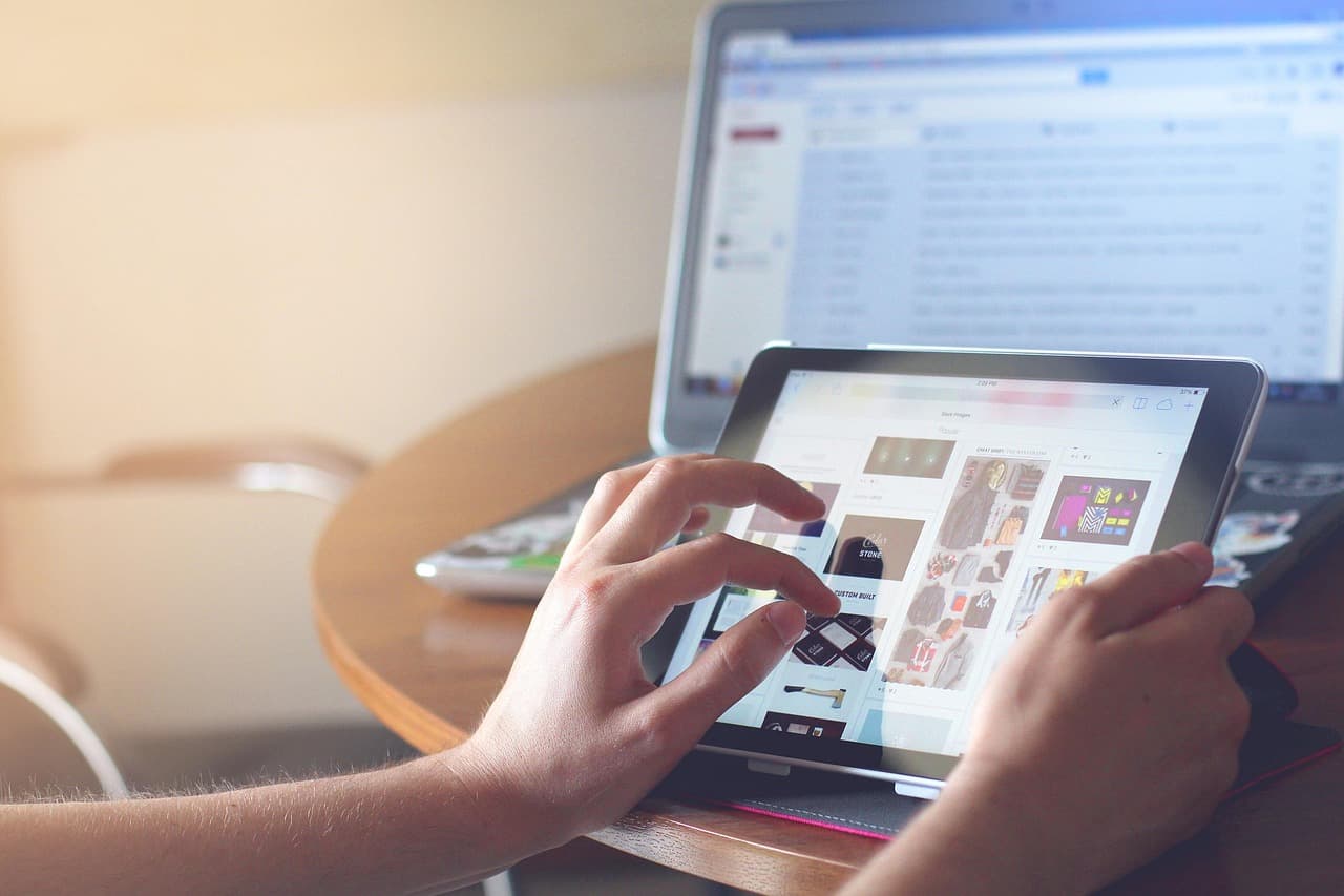 Jak skutecznie odnajdywać oferty zakupowe online?